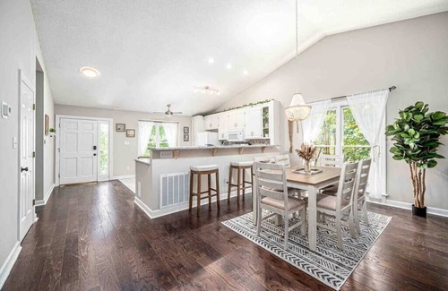 Cary Casa | Cozy Boho Kildaire Farms Home- near Downtown