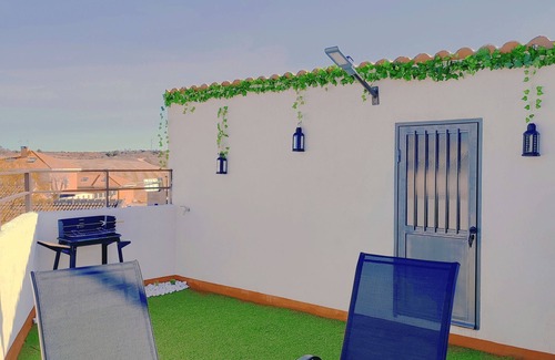 Villarejo de Salvanes Casa | Acogedor , luminoso, terraza-solarium, salon rustico. Muy cerca de Madrid.......