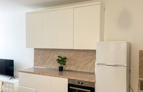 Tirana Apartamento | Cozy & Bright Apartment in Tirana