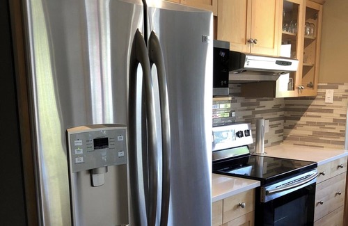Canmore Condominio | Acogedor, Brillante, Central