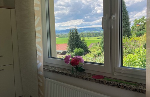 Hessisch Oldendorf Casa | Cozy, bright vacation home with beautiful views, sunny balcony, tiled stove