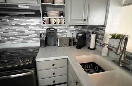 St. Petersburg - Clearwater Casa | Cozy Bright Home in St. Pete, Florida, Pet Friendly! Home away from home!