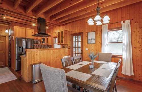 Signal Mountain Cabina | Brock Creek Cabin - A PMI Scenic City Vacation Rental