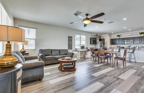 Tartesso Casa | Cozy Buckeye Home with Patio and Fire Pit!