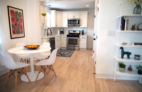 Rolling Acres Casa | Cozy bungalow in walkable East Nashville with inviting porch