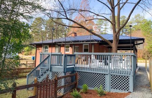 Durham Casa | Cozy Bungalow-near Duke, Hospital, Walk to food