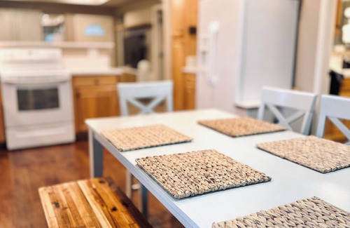 Nevada - Lidgerwood Casa | Cozy Bungalow w/Yard Near Parks & Hospital