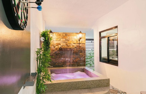 Angeles City Casa | Cozy Bungalow with Jacuzzi