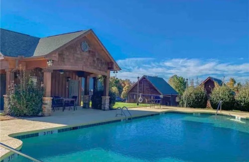 Six Mile Cabina | Cozy Cabin at Lake Keowee