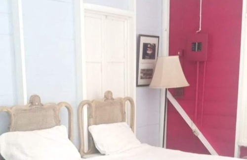 Santa Cruz Cabaña | Cozy Cabin at the Steppes Estate - 20 mins from the beach