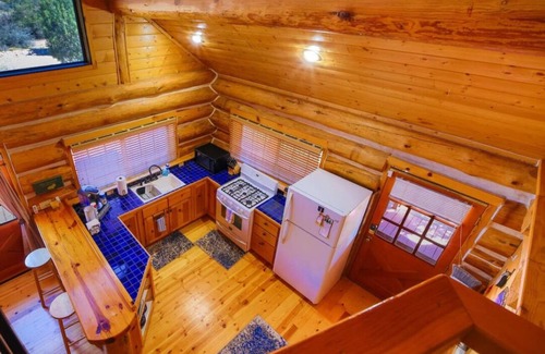 Williamson Cabina | *Cozy Cabin * Family Getaway *BBQ *Fireplace
