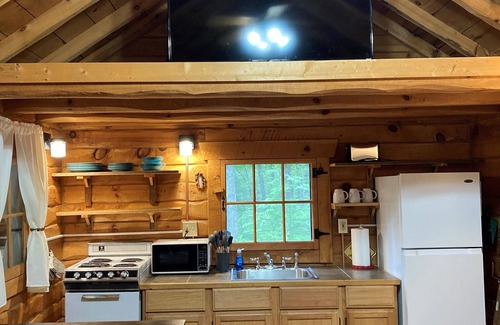 Park Rapids Cabina | Cozy cabin for 2 on Shipman Lake. Peace and tranquility surround you.