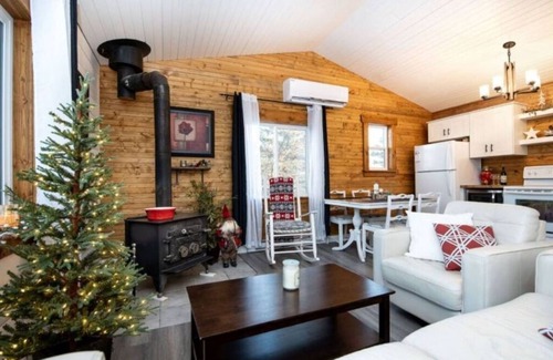 Saint Malo Cabina | Cozy Cabin Getaway in St. Malo - Cabin 16