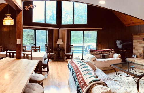 Alpine Lake Cabina | COZY CABIN in Alpine Lake Resort; 4 Season Recreational Getaway