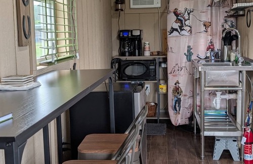 Trenton Cabina | Cozy cabin in charming Trenton NC