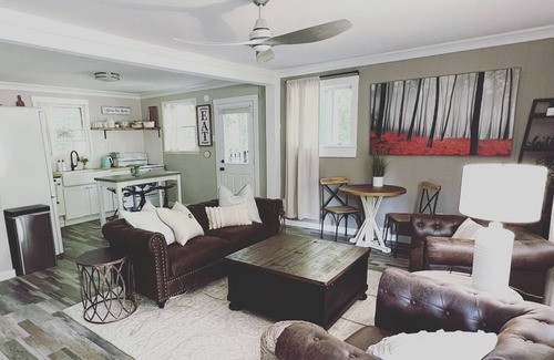 Franklin Cabina | Cozy Cabin in Leipers Fork, TN