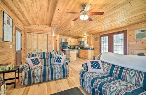 St George Cabina | Cozy Cabin in Parsons: Hike, Fish & Explore!