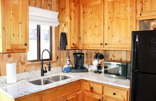 Six Mile Cabina | Cozy cabin in pleasant Six Mile with onsite Pool and Lake Access nearby!