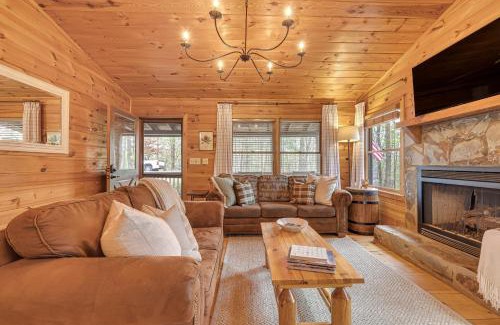 Blue Ridge Casa | Cozy Cabin in Private Location with Hot Tub and Grill!