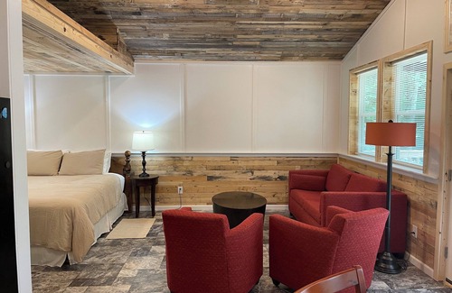 McMinnville Cabina | Cozy cabin in the woods