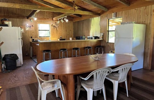 Thrall Cabina | Cozy cabin located on 168 acres of quiet country living.
