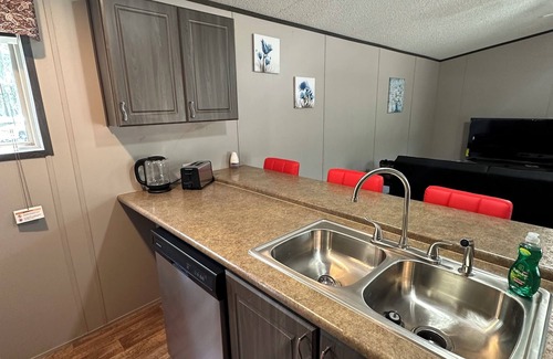 Highland Casa | cozy cabin on lake placid fishing spot, house with 3 bedrooms, and 2 bathrooms!