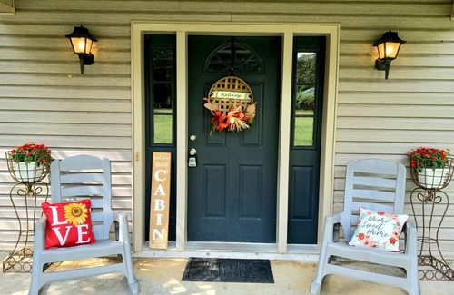 Pangburn Cabina | Cozy Cabin on Little Red River Sleeps 12!