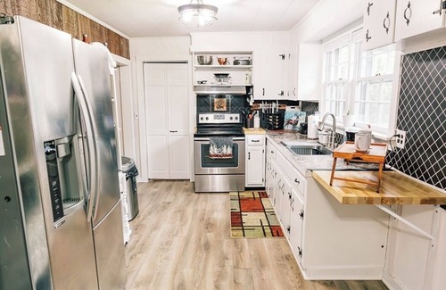 McMinnville Cabina | Cozy Cabin settled in the Foothills of the Cumberland Plateau. Hike,Kayak,fish