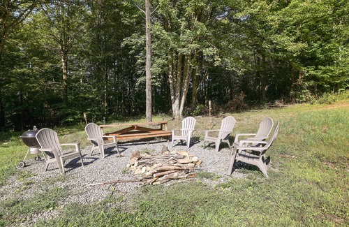 Newfoundland Cabina | Cozy cabin up in the mountain when you need a getaway!