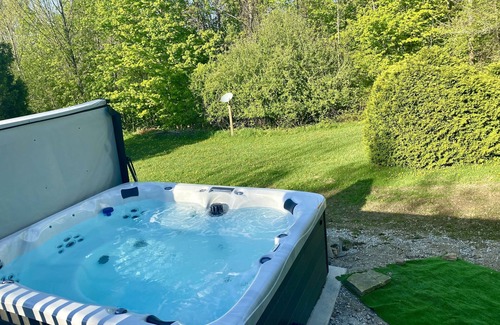 Clearview Cabina | Cozy Cabin w/hot tub