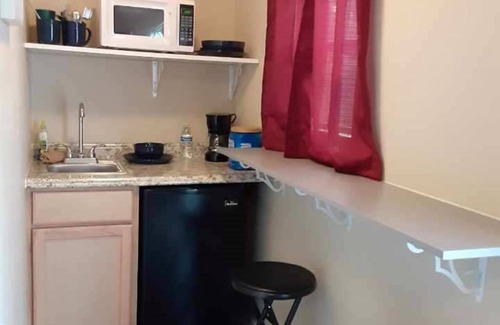 Hyde Park Cabina | Cozy cabin with AC in lovely Jacksonville