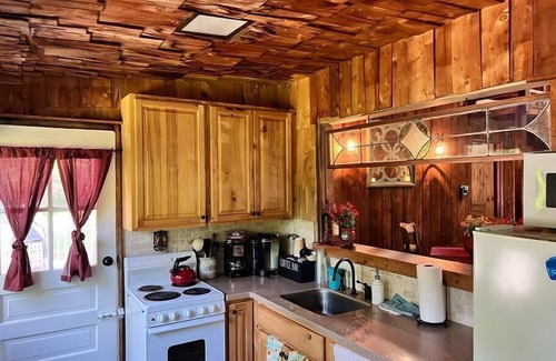 Monroe Casa | Cozy Cabin with Sauna & Firepit!