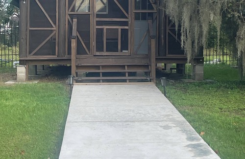 Crown Point Cabina | Cozy cabins 8 and 9