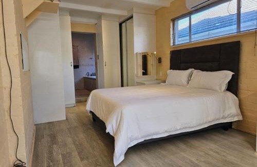 Parow North Apartamento | Cozy Calm Apartment with Pool