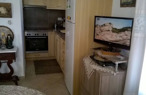 Moutsouna Apartamento | Acogedor, tranquilo, apto privado. w / magníficas vistas panorámicas al mar!