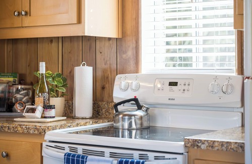Lodge Hill Casa | Cambria Mountain View Retreat/Firepit/EV Charger/Wi-Fi/Welcoming 2-bedroom house