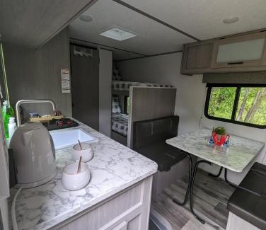 Barium Springs Otro | Cozy Camper RV in Statesville