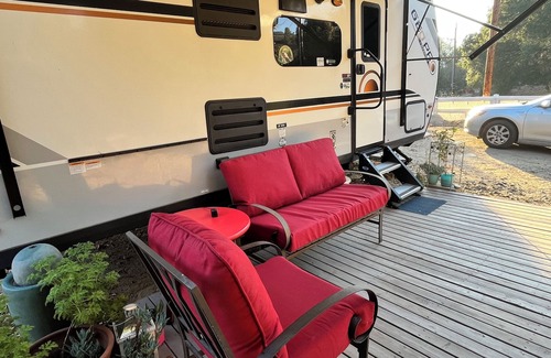Temecula Casa | Cozy Camper Temecula