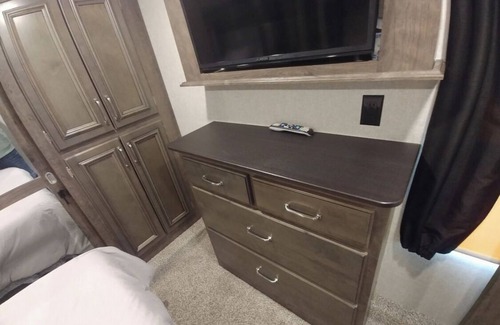 Highlands Casa | Cozy camper that fits 6!