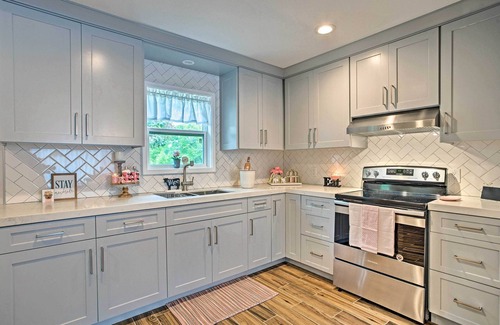 Canton Casa | Cozy Canton Residence w/ Great Outdoor Space!