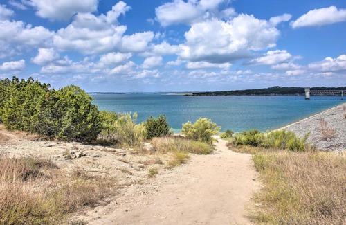 Canyon Lake Apartamento | Cozy Canyon Lake Cottage 1 Mi to Guadalupe River!
