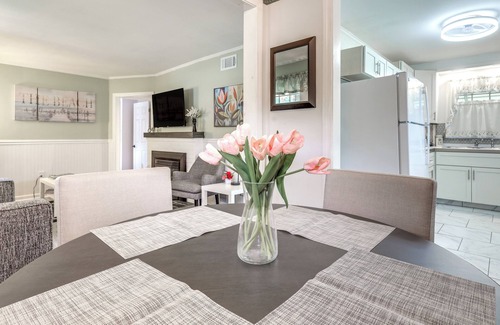 Hyannis Cabaña | Cozy Cape Cod Cottage < 2 Mi to Beach!