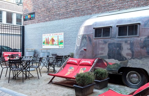 Sint-Gillis Casa | Cozy Caravan with WiFi in The Vintage Hotel Brussels