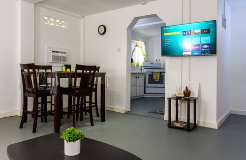 Pembroke Apartamento | Cozy Caribbean Escape! Apt#2