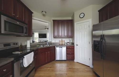 Cleveland Park Cabaña | Cozy Casa in East Nashville 1 mi from Downtown! Fully Furnished, Private Home