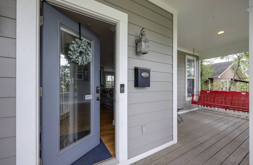 Cleveland Park Cabaña | Cozy Casa in East Nashville 1 mi from Downtown! Fully Furnished, Private Home