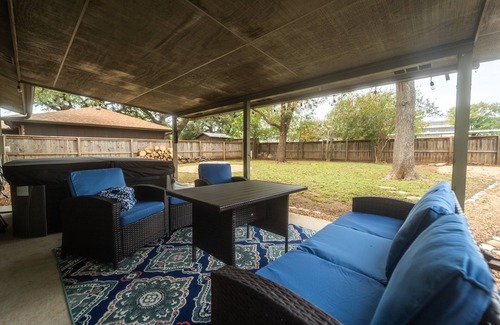Mesa Park Casa | Cozy casa w/ hot tub & game room, ideally located!