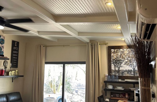 East Mesa Apartamento | Cozy Casita in the Uplands Area of North East Mesa. Mountain and desert views.