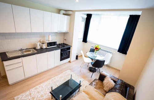 Suceava Apartamento | Cozy & Central Stay at Urban Haven Apartment, Suceava – Your Home Away from Home