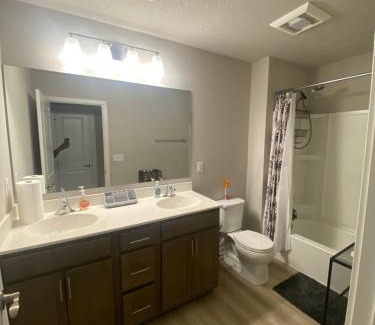 Ankeny Casa | Cozy & Central